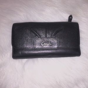 COACH Large Tri-Fold Wallet